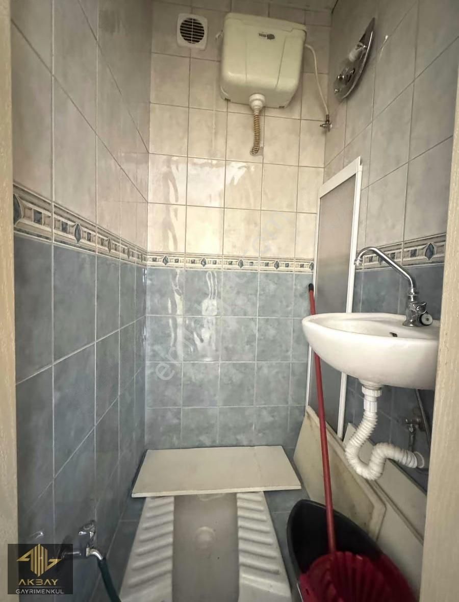 Güvenlikli Havuzlu Kapalı Otoparklı Sitede Teraslı Dubleks Daire - Görsel 2