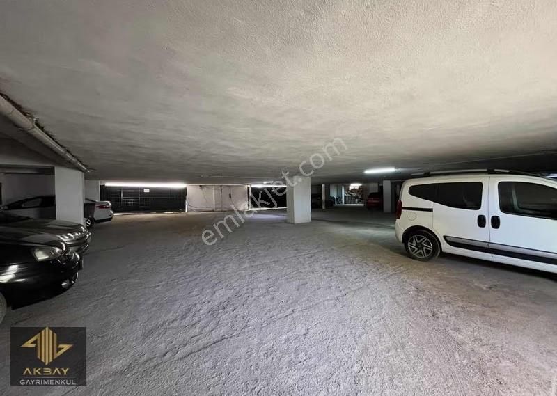 Güvenlikli Havuzlu Kapalı Otoparklı Sitede Teraslı Dubleks Daire - Görsel 9