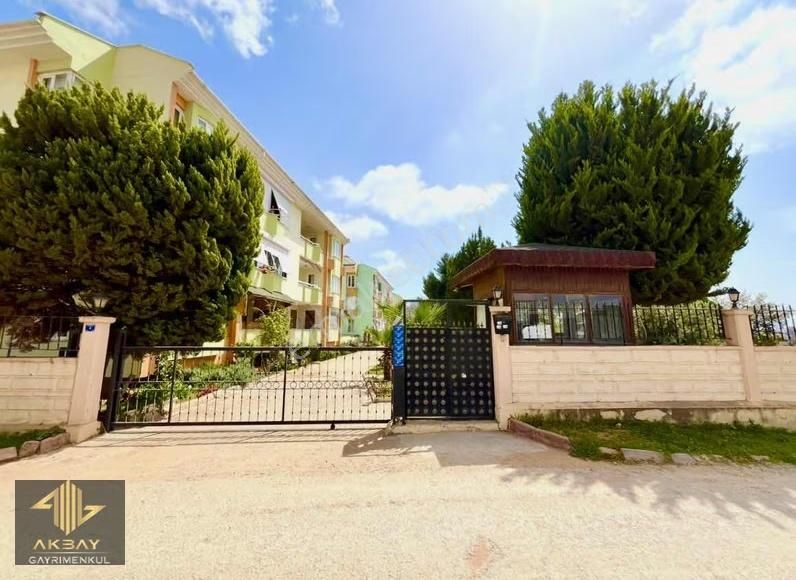 Güvenlikli Havuzlu Kapalı Otoparklı Sitede Teraslı Dubleks Daire - Görsel 13