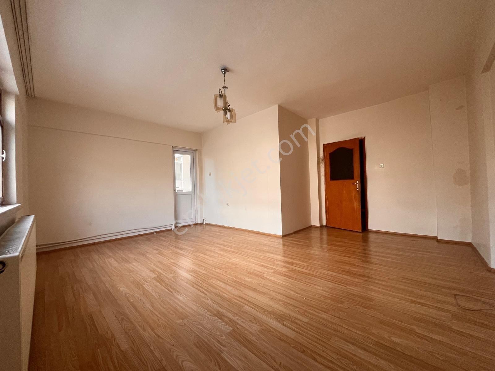 3 + 1 Andiçen Mahallesi Güzergah Sokak 3 + 1 Bağımsız Birinci Ara Katta Satılık Daire - Görsel 24