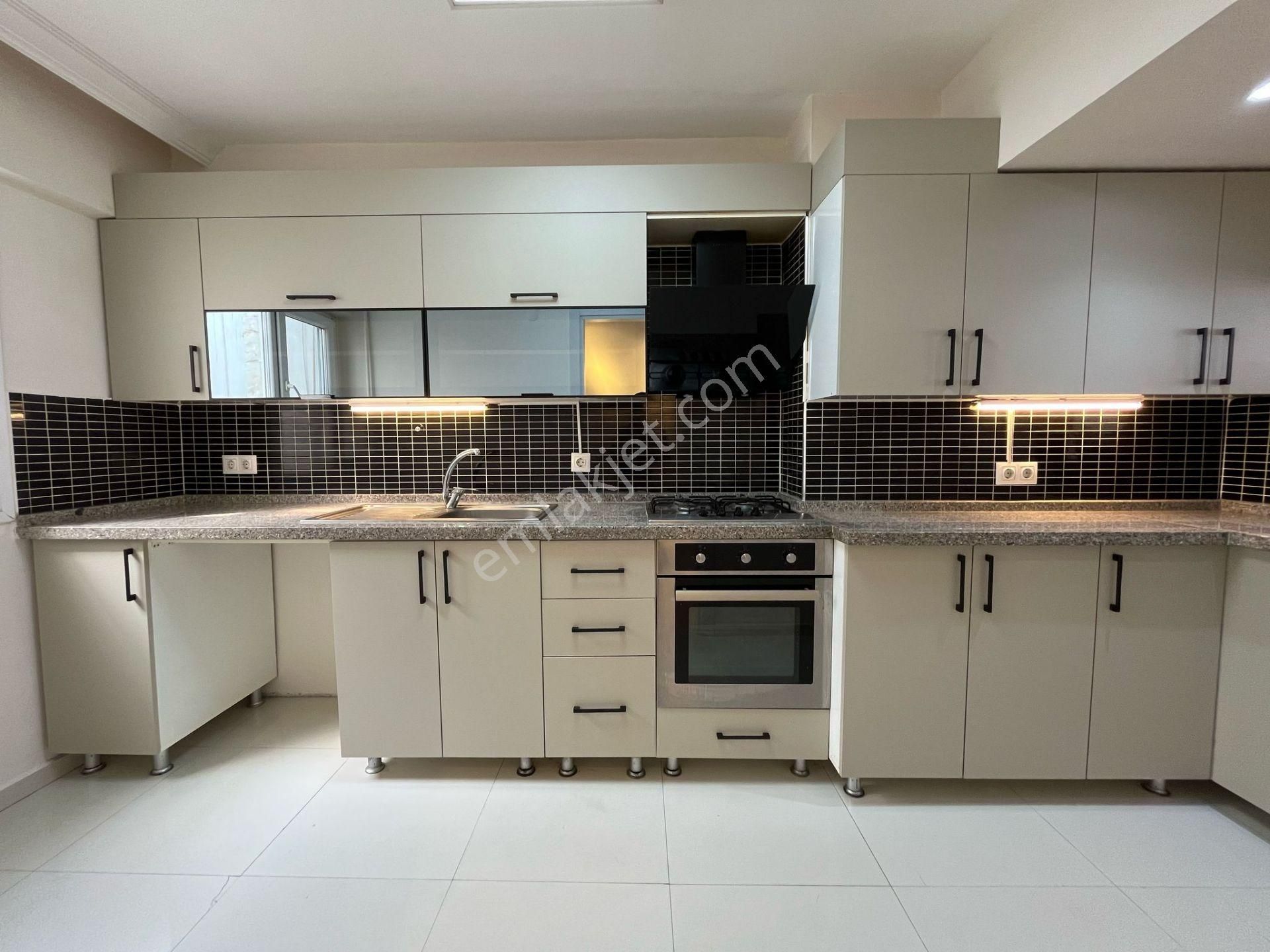 Asil'den İnönü Cad. 3+1 Full Yapılı Otoparklı Geniş Ferah Daire - Görsel 7