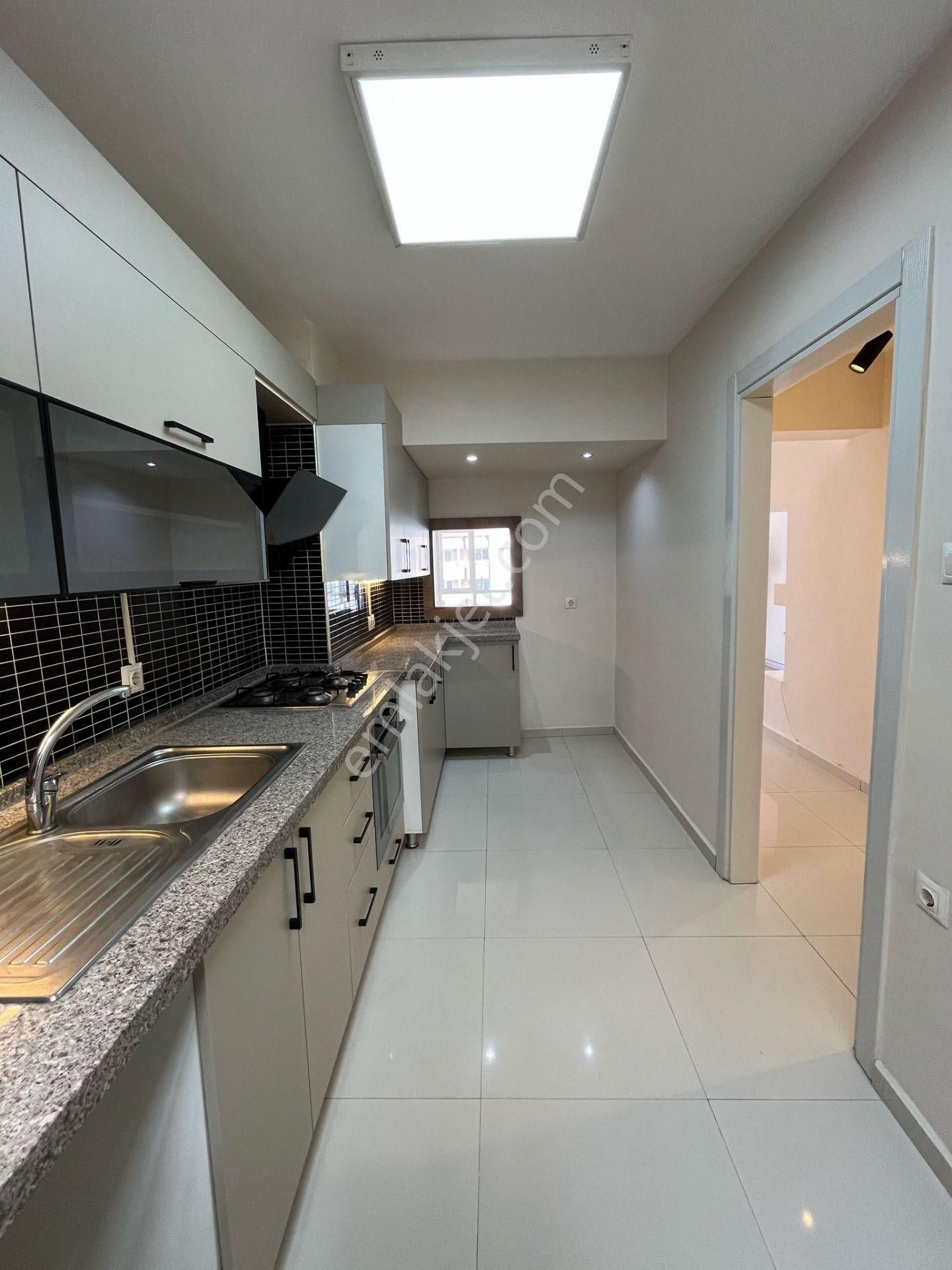 Asil'den İnönü Cad. 3+1 Full Yapılı Otoparklı Geniş Ferah Daire - Görsel 12