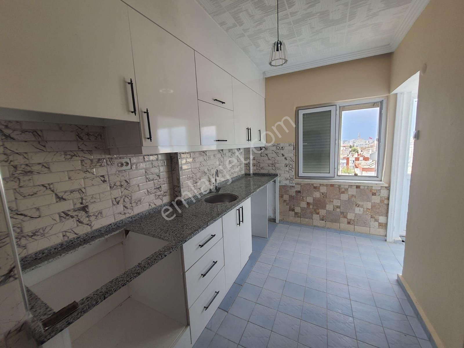 Mithatpaşa Cad. Üzeri Asansörlü 2+1 Esktra 2 Dükkan Hisseli - Görsel 16