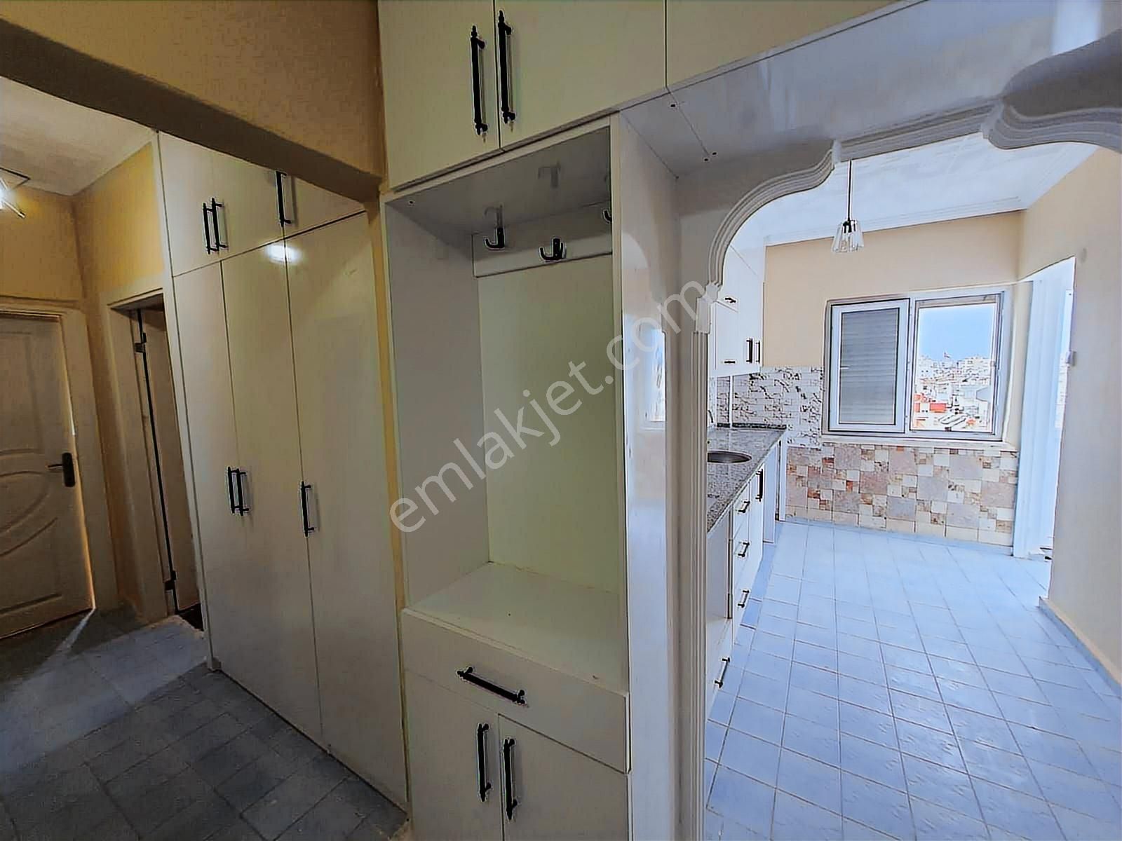 Mithatpaşa Cad. Üzeri Asansörlü 2+1 Esktra 2 Dükkan Hisseli - Görsel 13