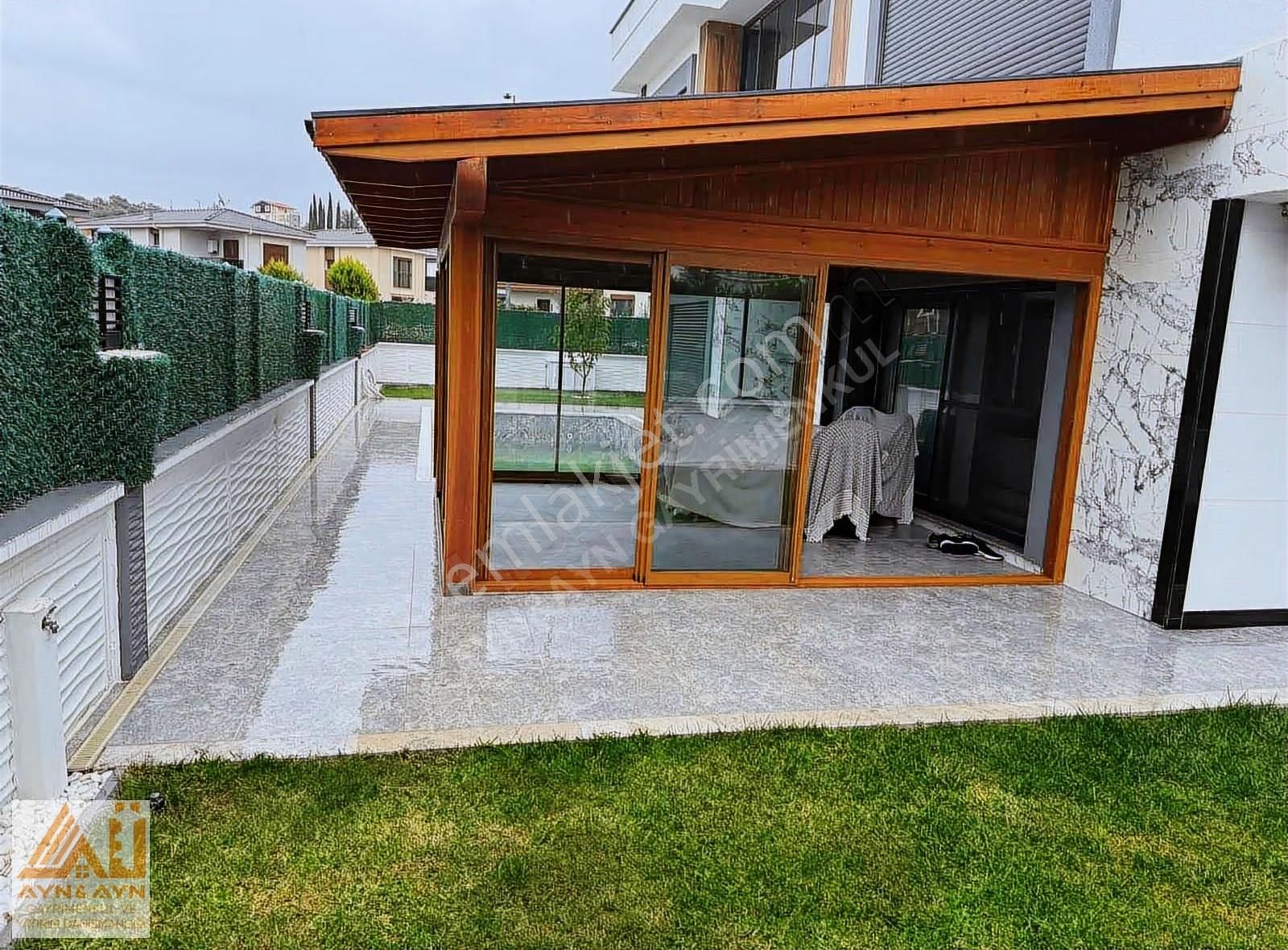 Kuşadası'nda Fırsat Ultra Lüks Villa - Görsel 8