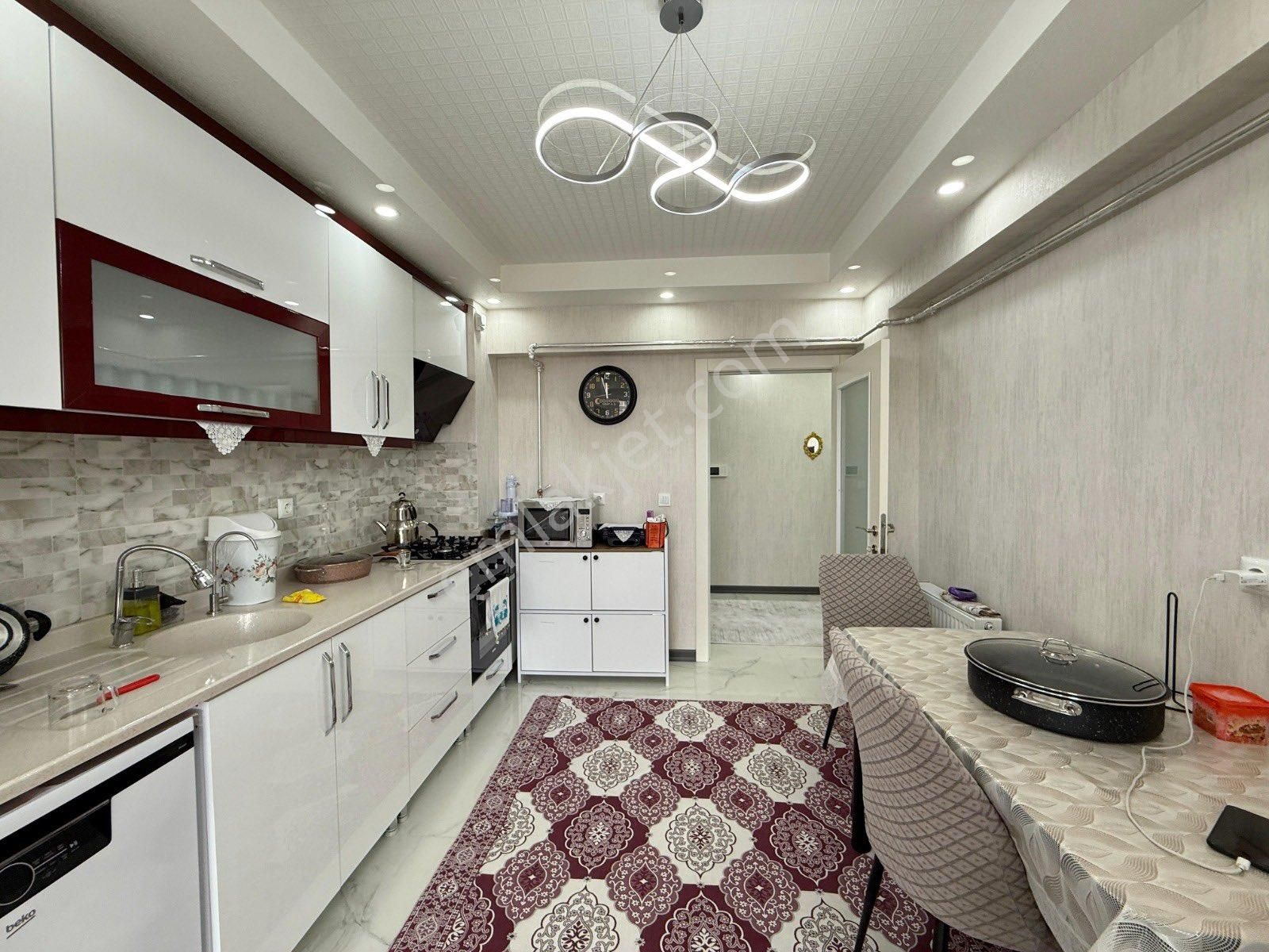 Ankara Keciören Karakaya Mahallesinde Cambalkonlu,manzaralı 3+1 Daire - Görsel 30