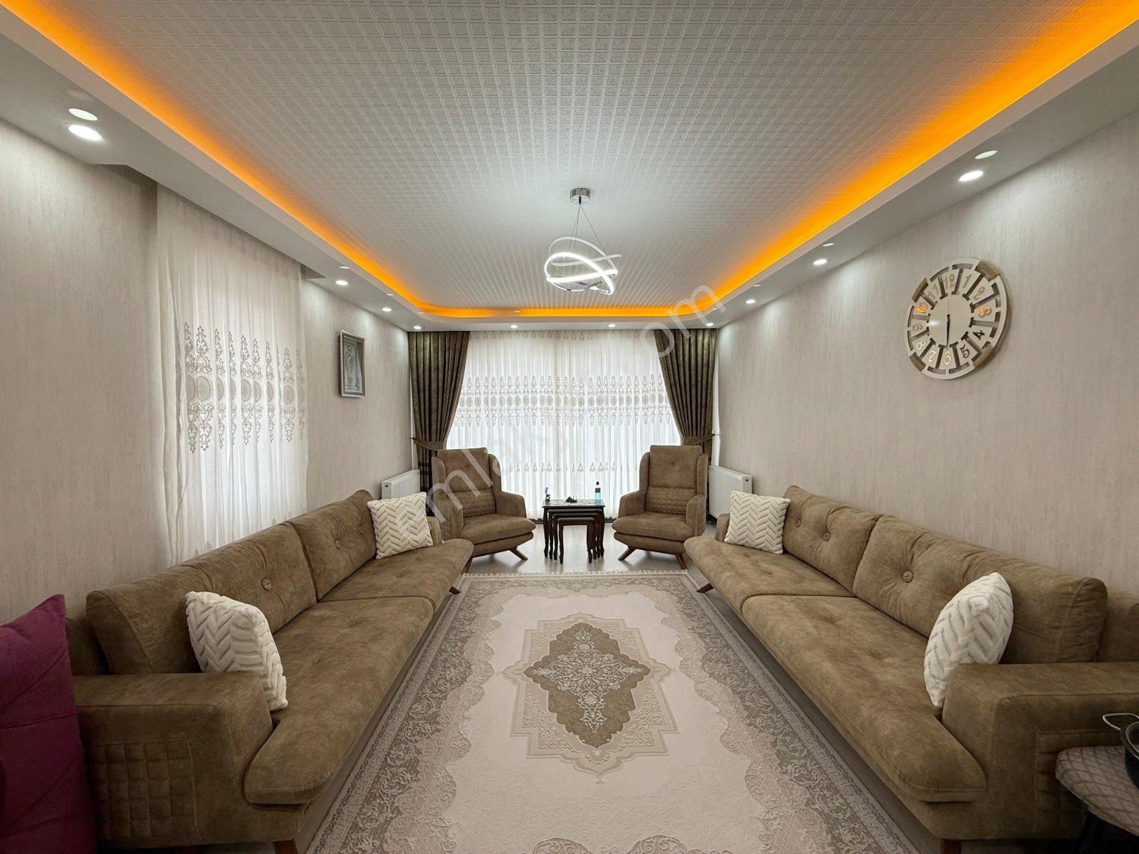 Ankara Keciören Karakaya Mahallesinde Cambalkonlu,manzaralı 3+1 Daire - Görsel 20