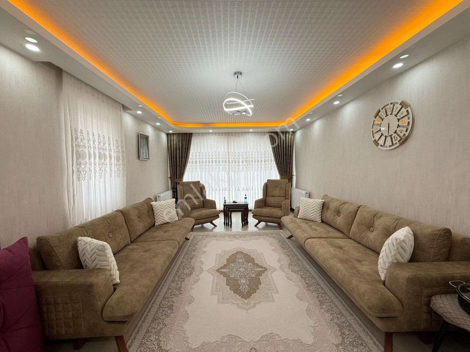 Ankara Keciören Karakaya Mahallesinde Cambalkonlu,manzaralı 3+1 Daire - Görsel 3