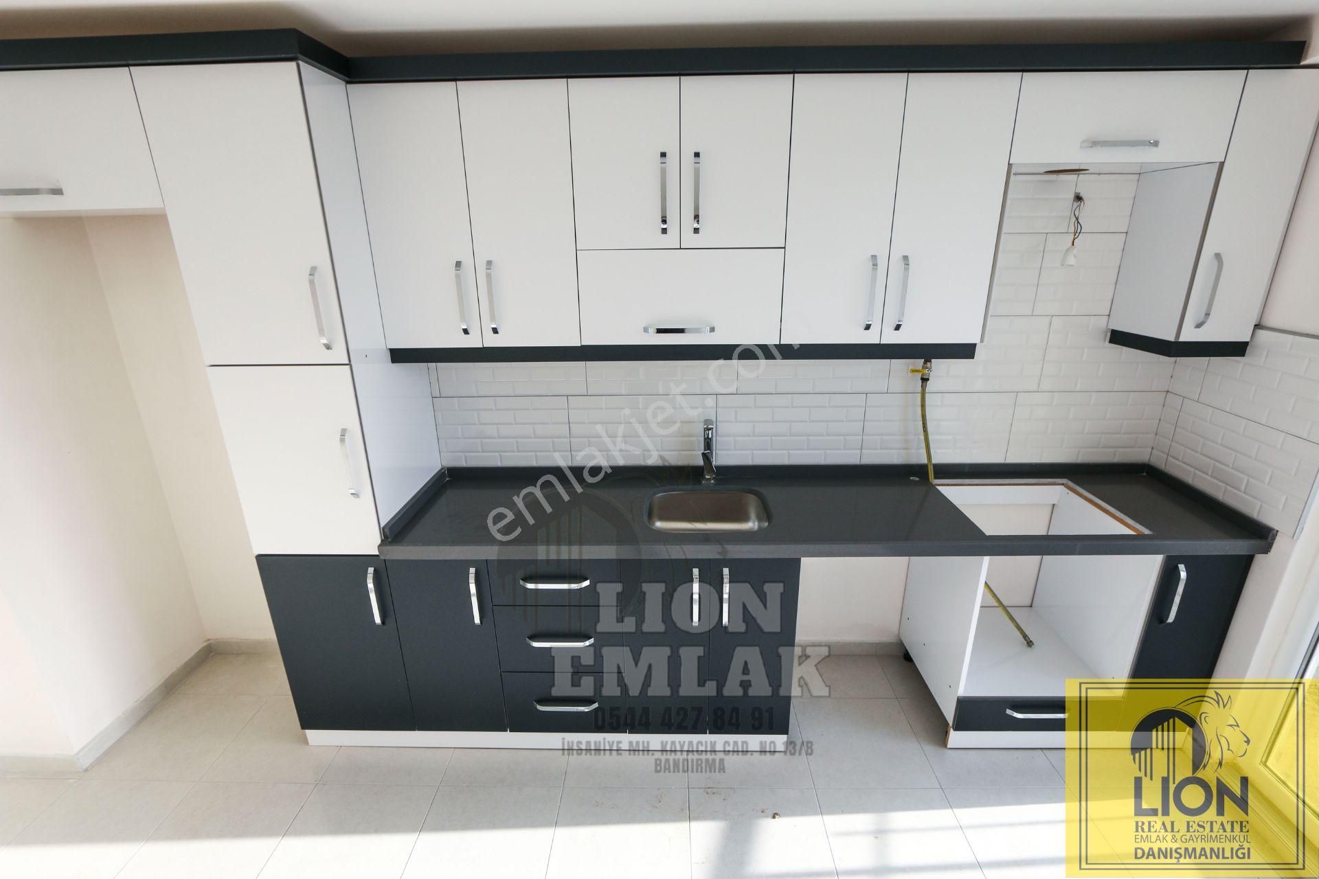 ⬛🟨lıon Emlak'tan Bandırma Cuma Pazarı Yakını,köşe Binada,balkonlu Satılık 3+1 Daire🟨⬛ - Görsel 7