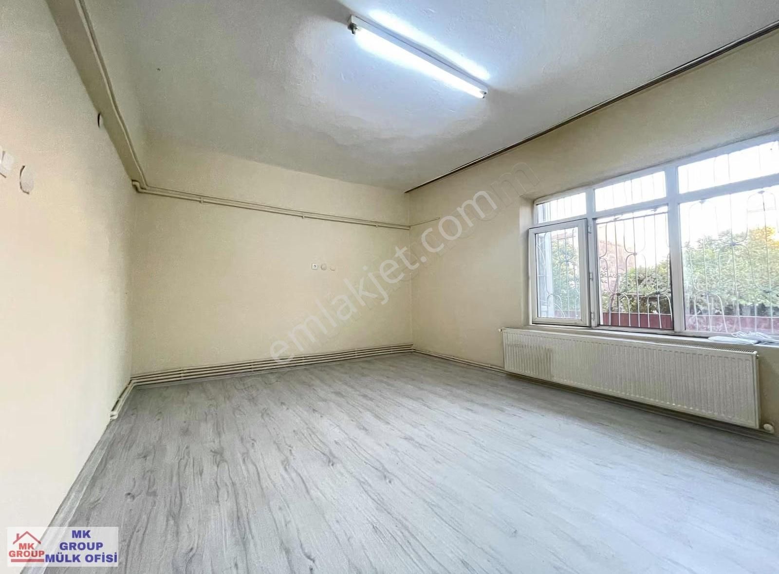 Yunusemre Mah. İçerisi Yapılı Kilerli 2+1 Kiralık Daire - Görsel 11