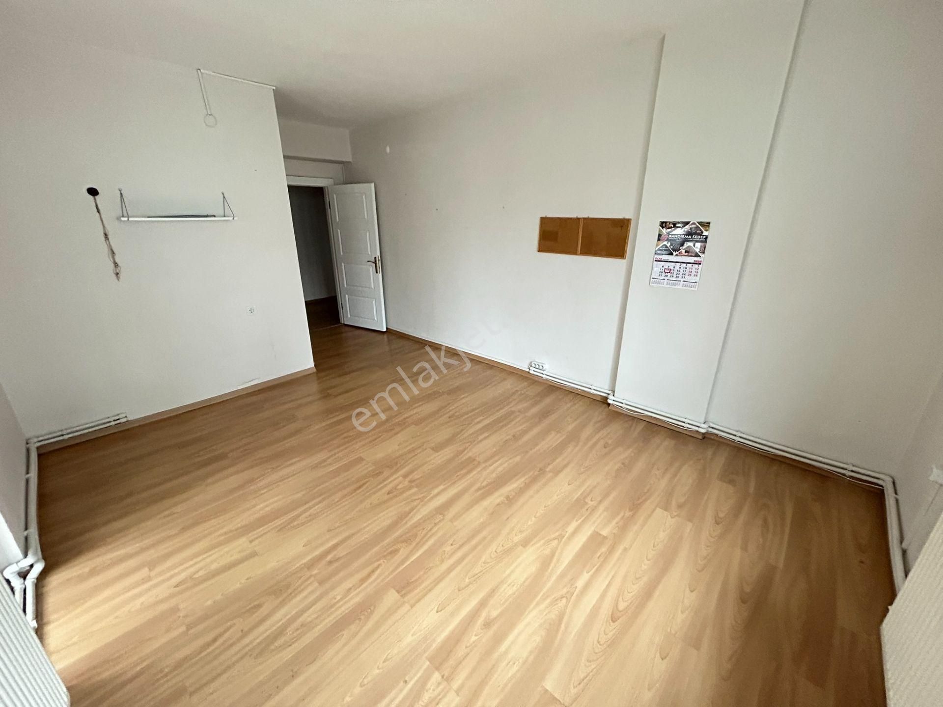 Cihan Emlaktan Kiralık Paşabayırda Ana Cadde Üzeri Otoparklı 2+1 Daire - Görsel 18