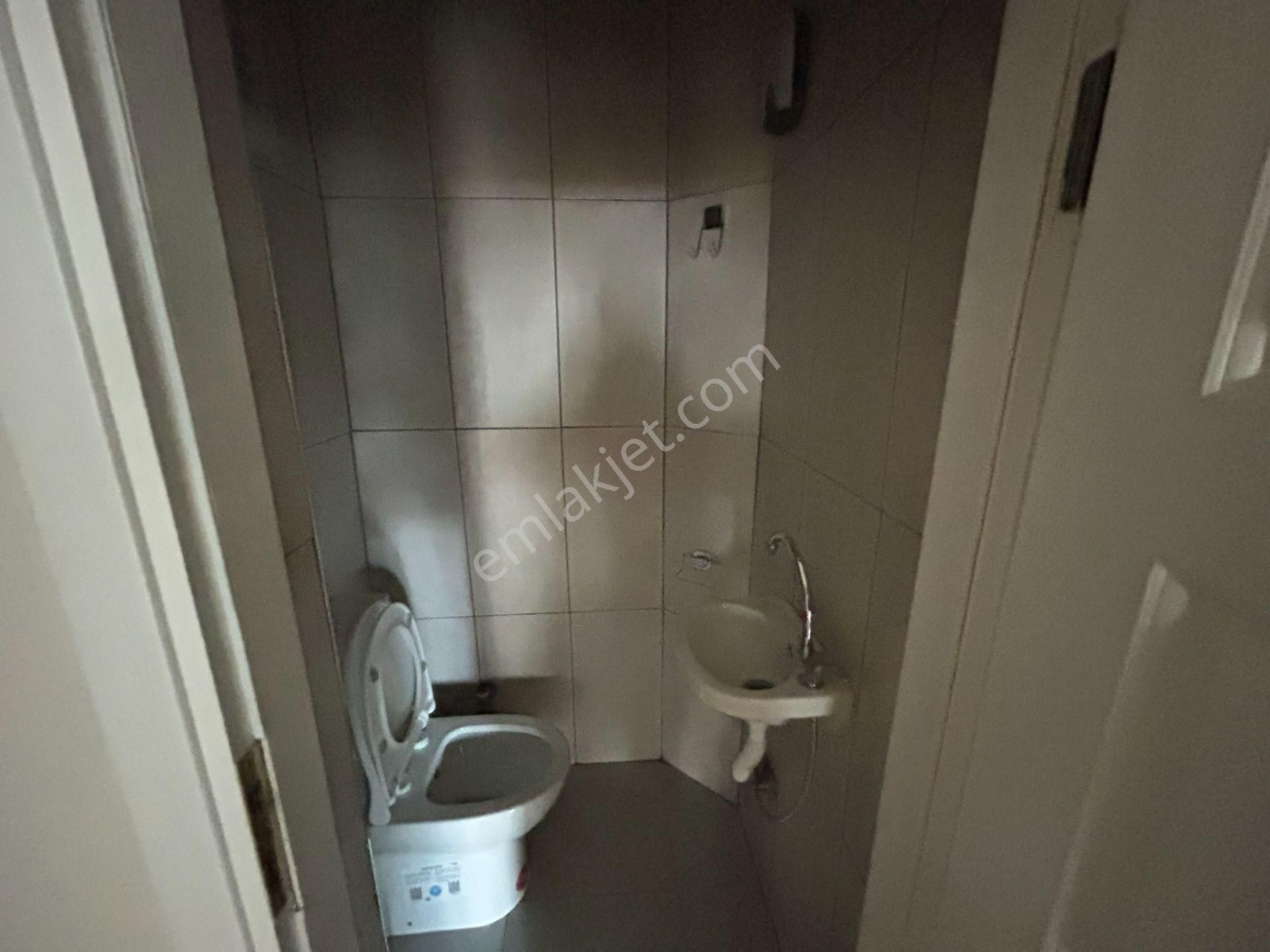 Cihan Emlaktan Kiralık Paşabayırda Ana Cadde Üzeri Otoparklı 2+1 Daire - Görsel 30
