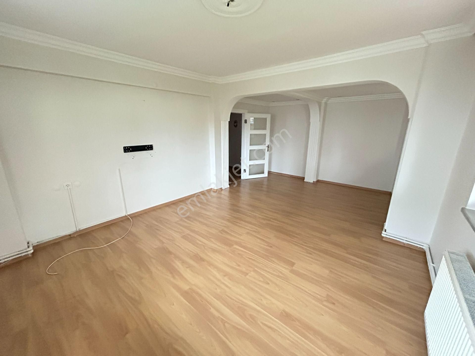 Cihan Emlaktan Kiralık Paşabayırda Ana Cadde Üzeri Otoparklı 2+1 Daire - Görsel 11