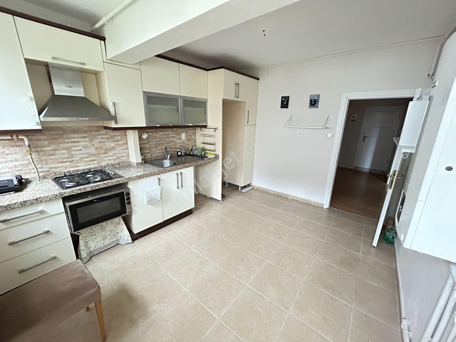 Cihan Emlaktan Kiralık Paşabayırda Ana Cadde Üzeri Otoparklı 2+1 Daire - Görsel 3