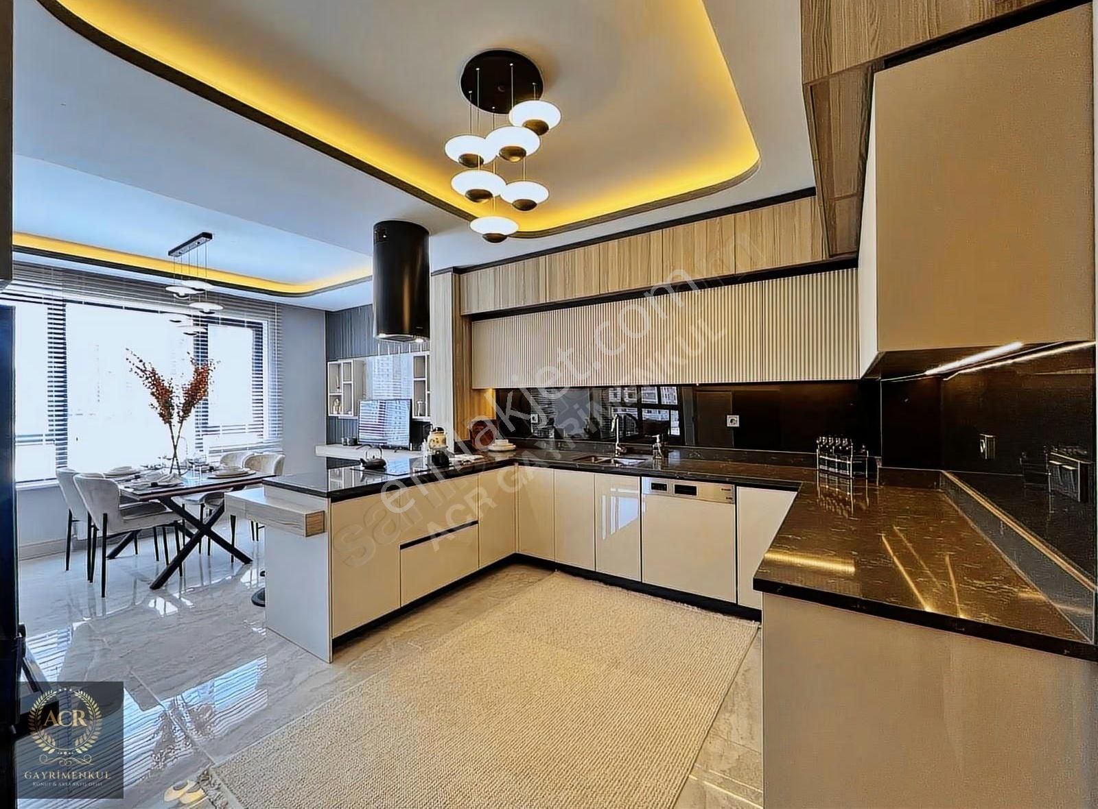 Acr'den Merkezi Lokasyonda Büyüleyici Yapısıyla Geniş M2 4.5+1 - Görsel 3