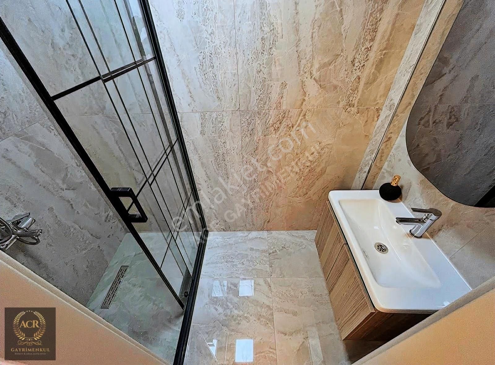 Acr'den Merkezi Lokasyonda Büyüleyici Yapısıyla Geniş M2 4.5+1 - Görsel 17