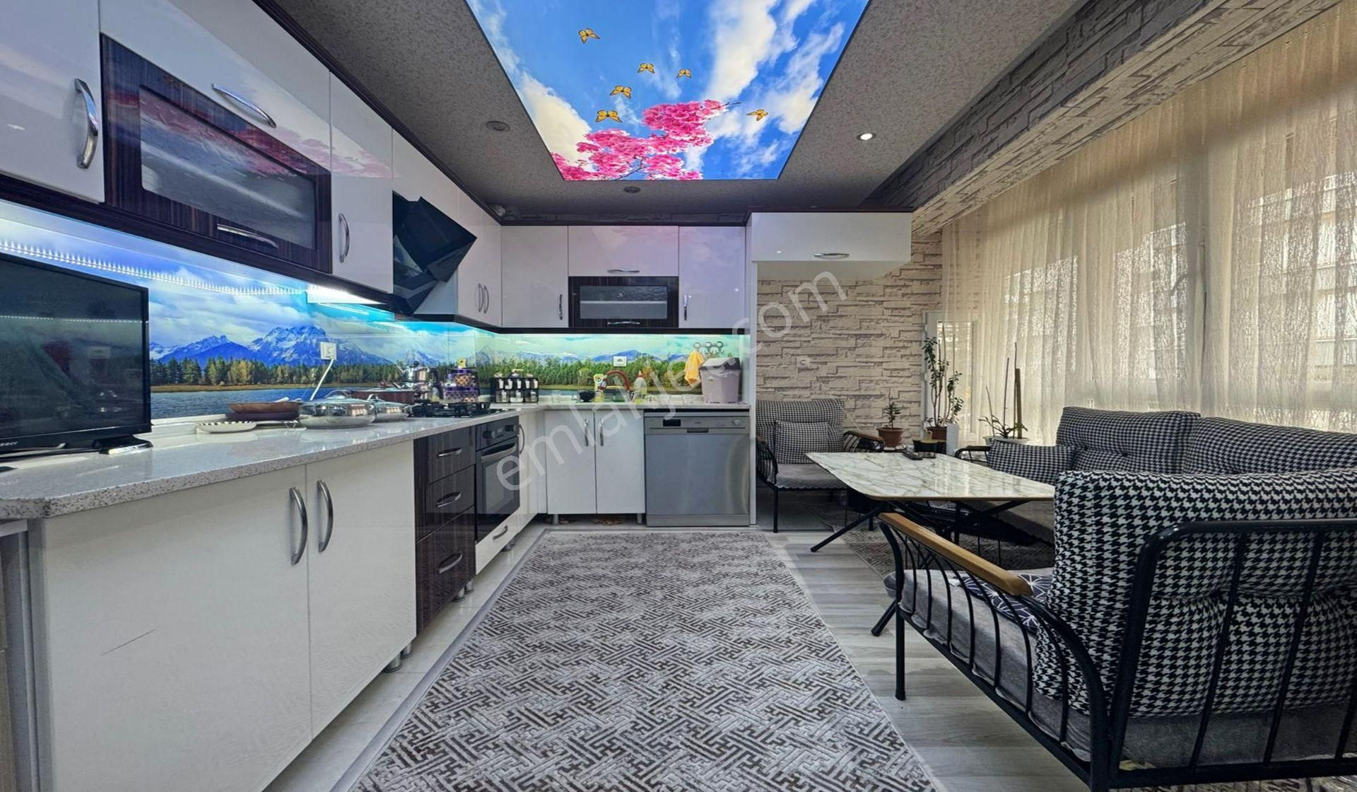 Osmangazi Bölük Caddesi Yakını Altında İki Kat Var Asansörlü