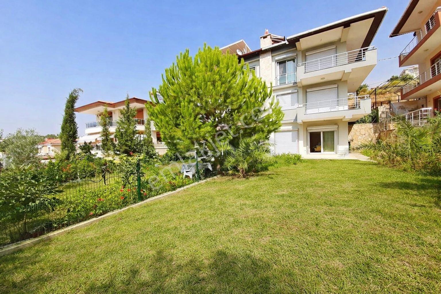 Soğucakta Acil Satılık Geniş Bahçeli Yazlık