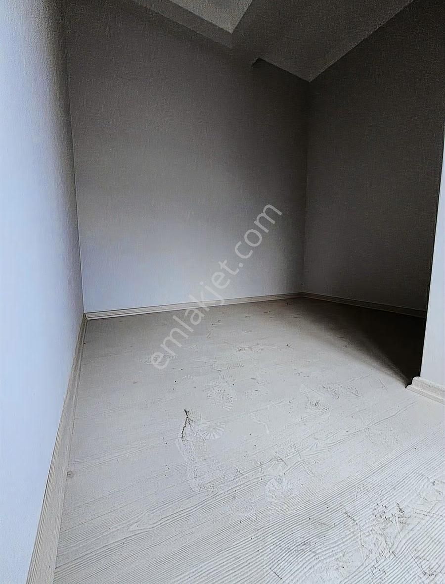 Sarıgazi Kemeltürklerde 2+1 75 M2 Konumu Güzel Daire - Görsel 8