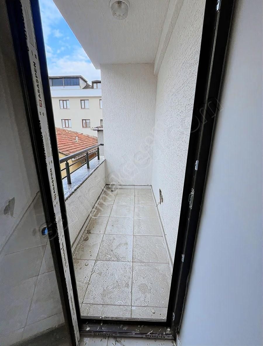 Sarıgazi Kemeltürklerde 2+1 75 M2 Konumu Güzel Daire - Görsel 2