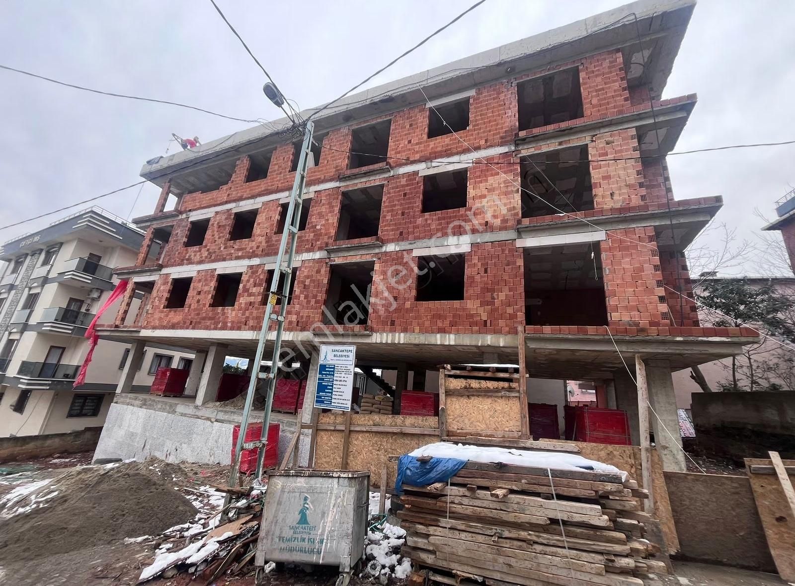 Yeni Doganda Bölge Fiyatlarının Altında Bitmek Üzere 3+1 Daire