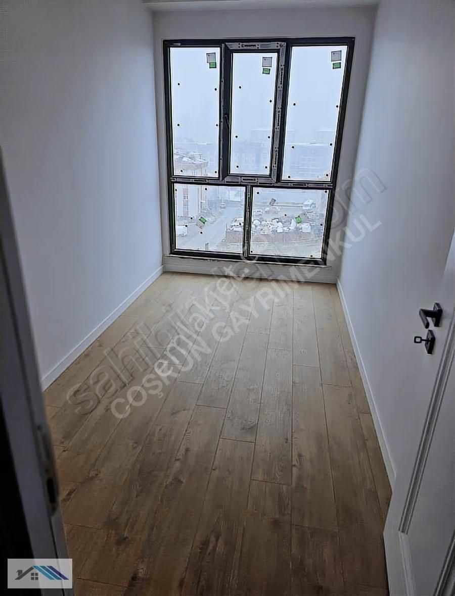 Pendik Velibaba Ana Cadde Üzeri Satılık 2+1 - Görsel 4