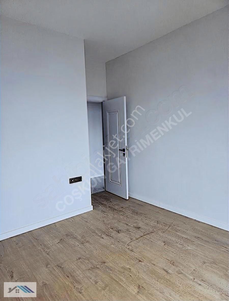 Pendik Velibaba Ana Cadde Üzeri Satılık 2+1 - Görsel 17