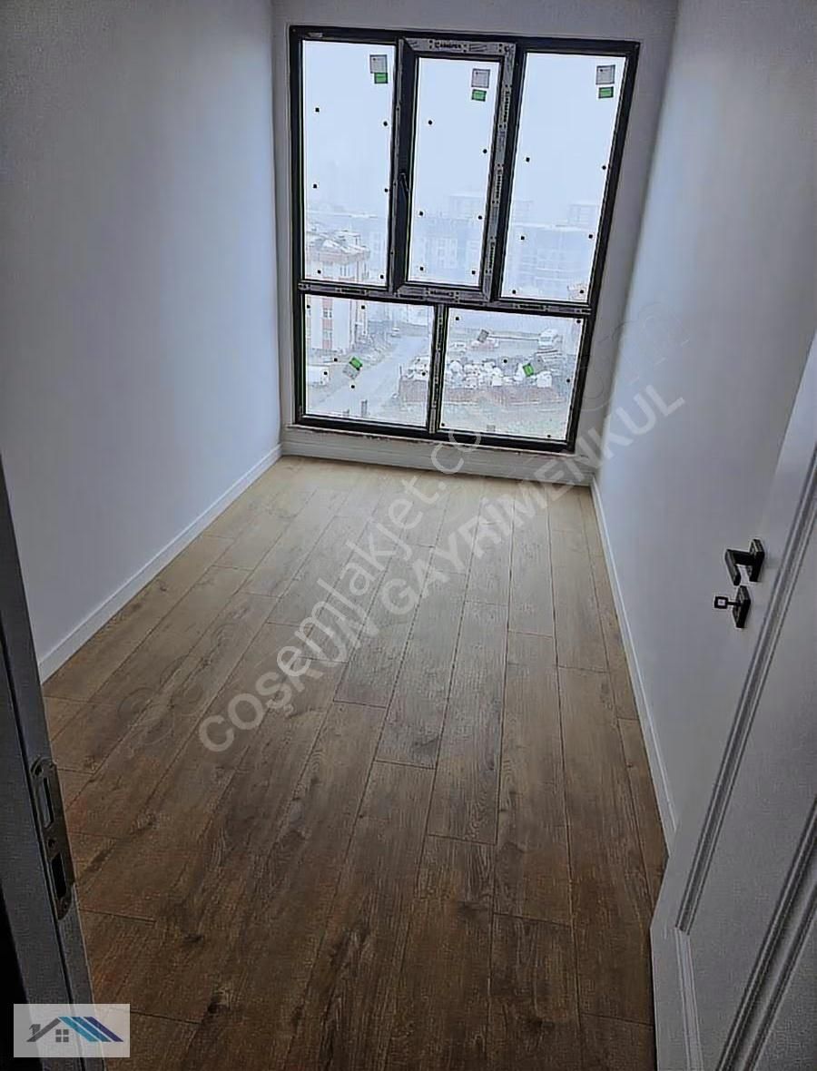 Pendik Velibaba Ana Cadde Üzeri Satılık 2+1 - Görsel 12