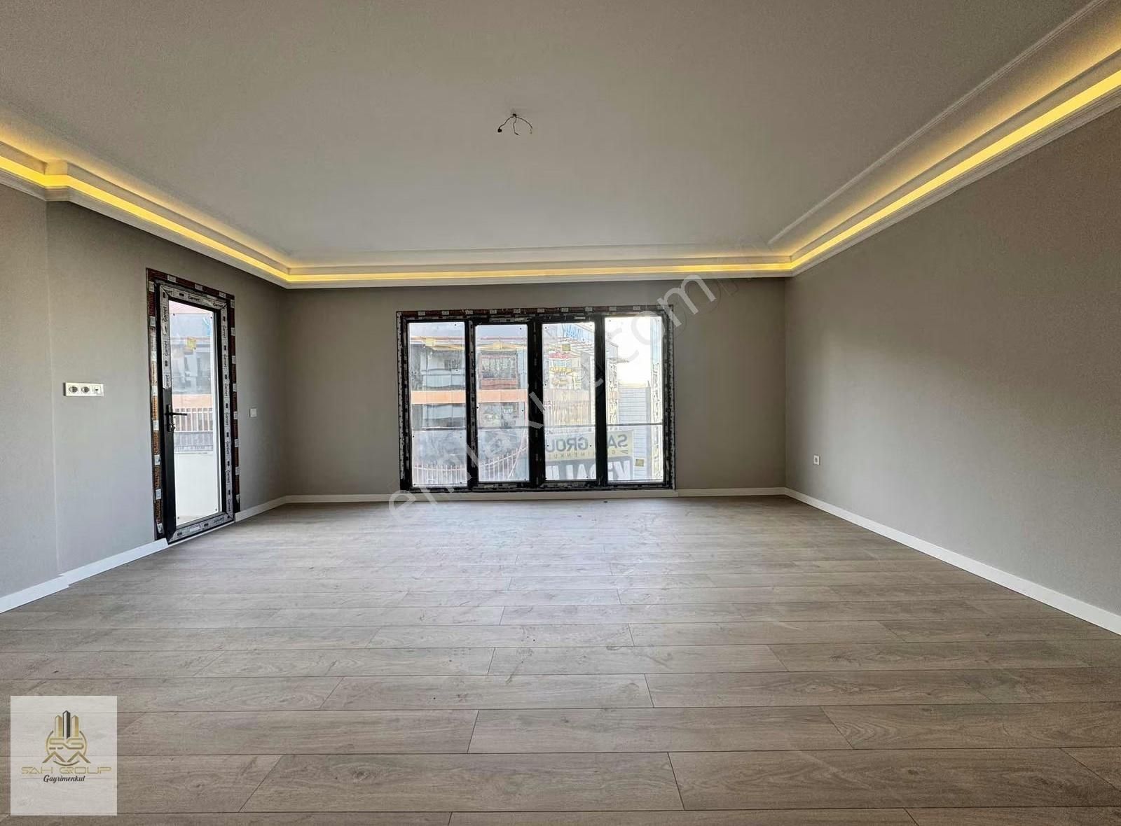 Şah Group Gayrimenkulden Kaşüstünde Satılık 3+1 Daire