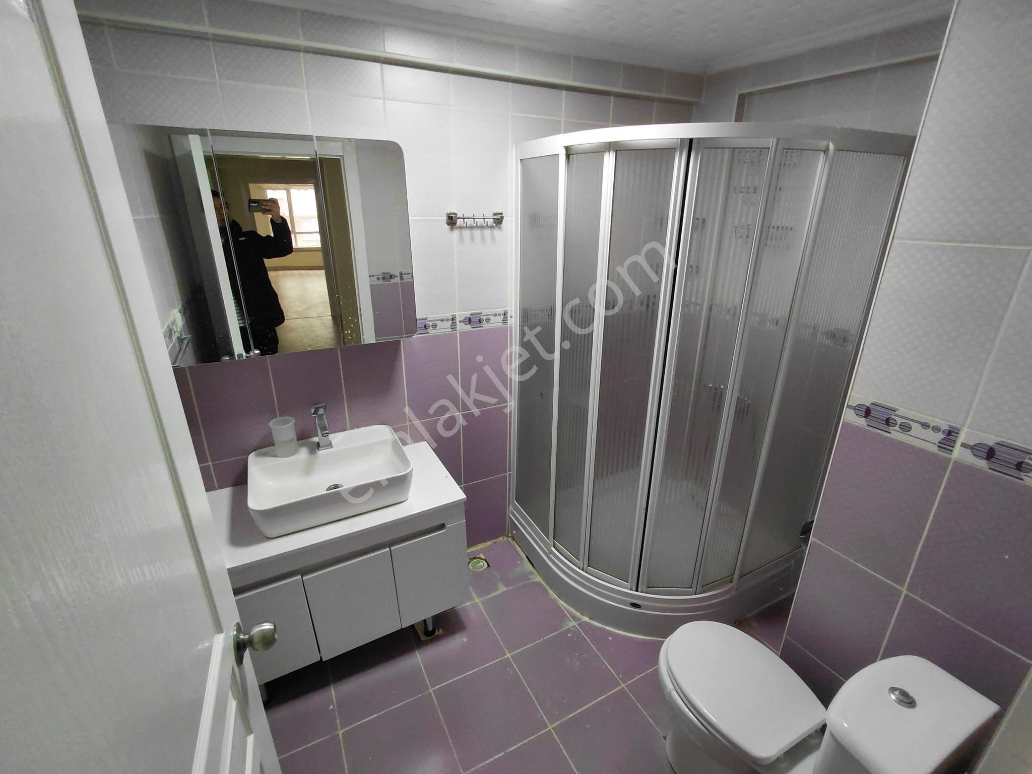 Vatan'da Bademlikte 3.ara Katta Asansörlü Lüx Yapılı 125 M2 3+1 - Görsel 7