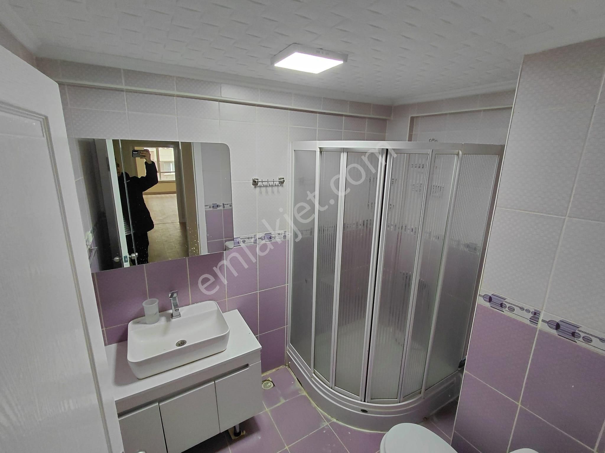 Vatan'da Bademlikte 3.ara Katta Asansörlü Lüx Yapılı 125 M2 3+1 - Görsel 5