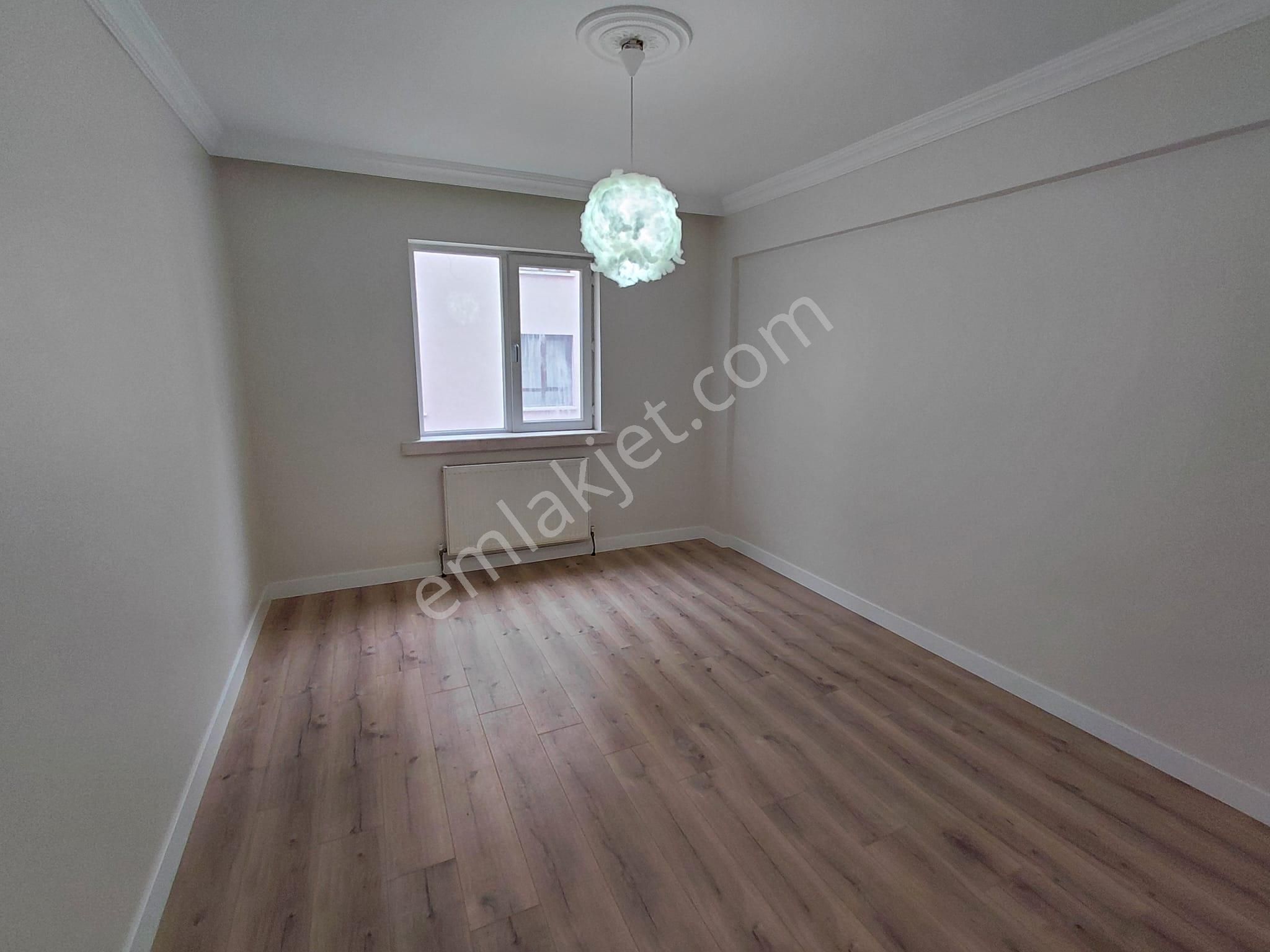 Vatan'da Bademlikte 3.ara Katta Asansörlü Lüx Yapılı 125 M2 3+1 - Görsel 8