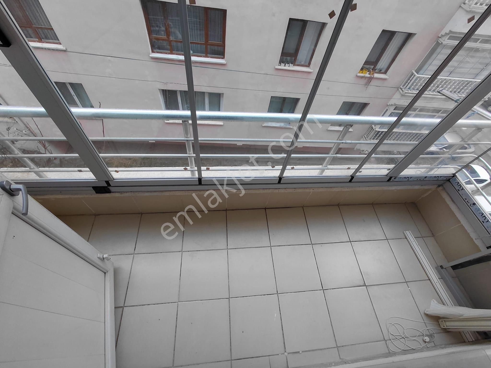 Vatan'da Bademlikte 3.ara Katta Asansörlü Lüx Yapılı 125 M2 3+1 - Görsel 19