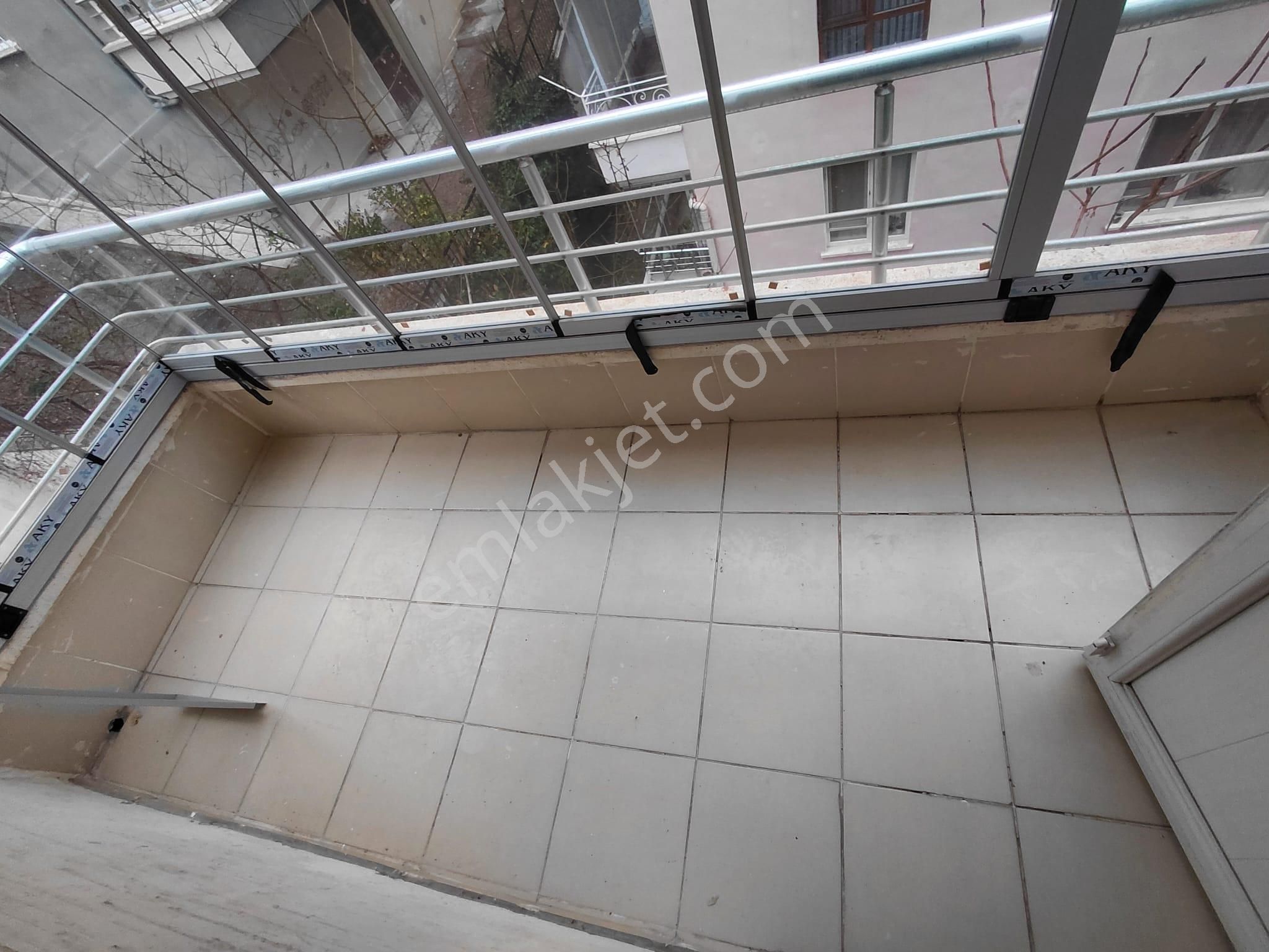 Vatan'da Bademlikte 3.ara Katta Asansörlü Lüx Yapılı 125 M2 3+1 - Görsel 10