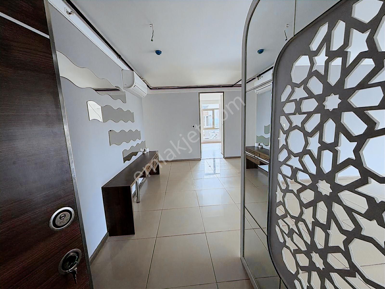 Batıkent Atlantis City Mercan Blokta 23. Kat 4+1 Kiralık Daire - Görsel 15