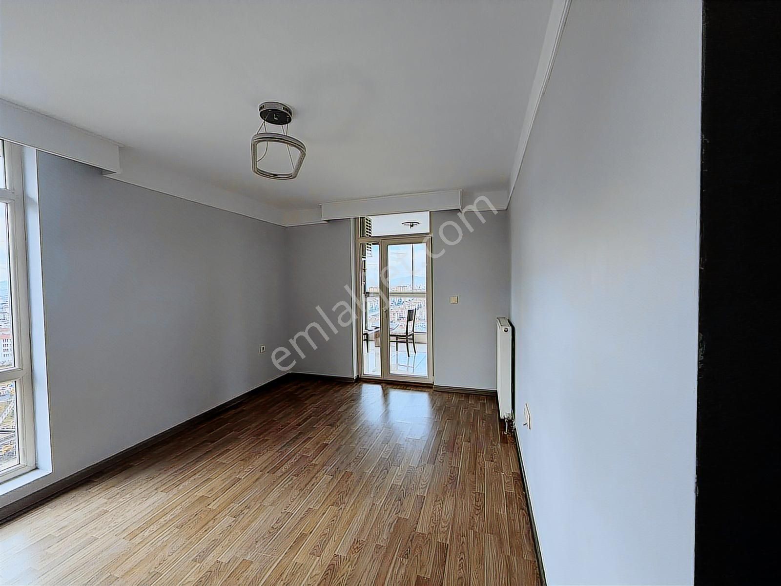 Batıkent Atlantis City Mercan Blokta 23. Kat 4+1 Kiralık Daire - Görsel 3