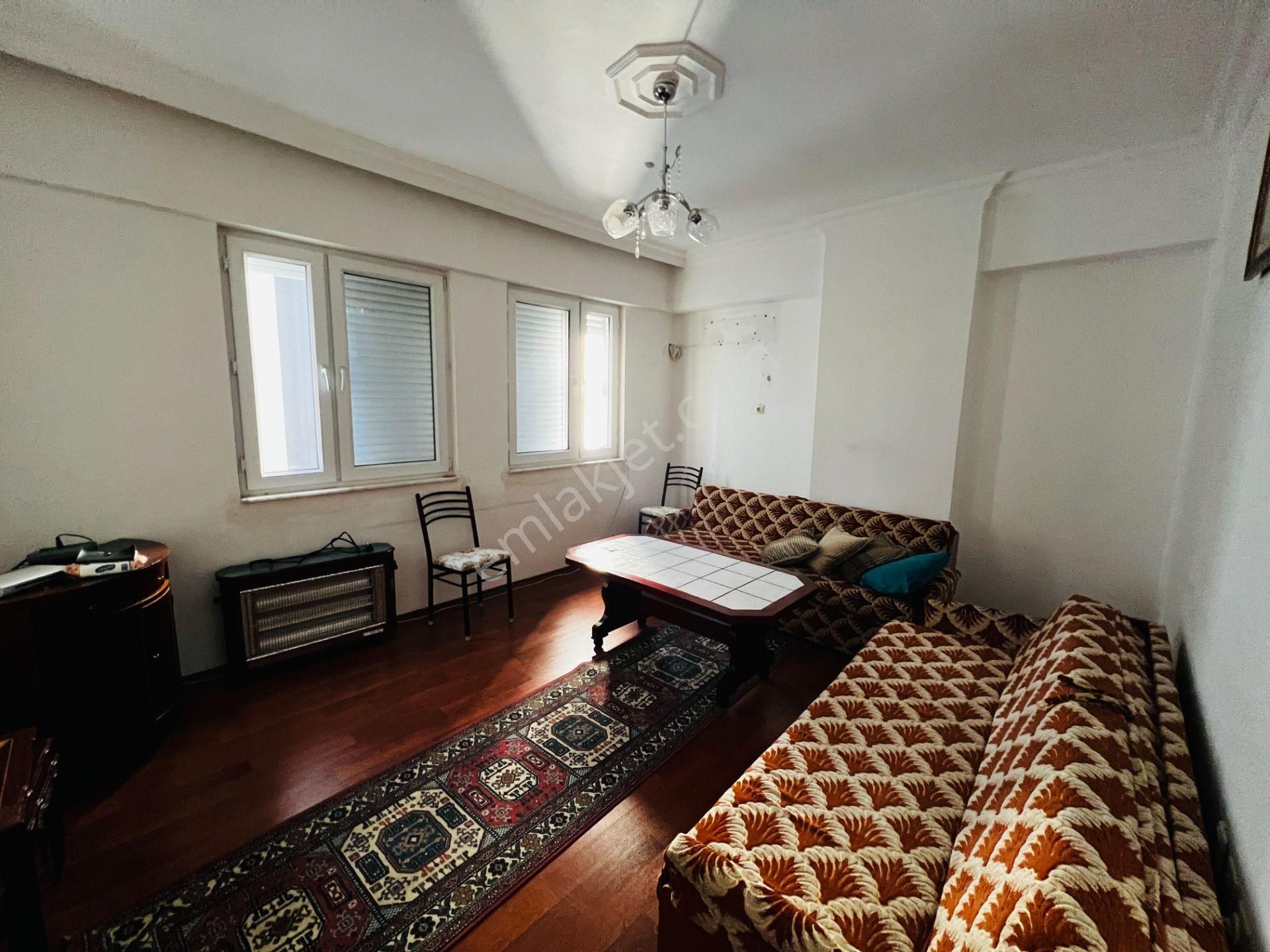 Cadde Üstü Çok Geniş Fırsat 3+1 Daire - Görsel 8