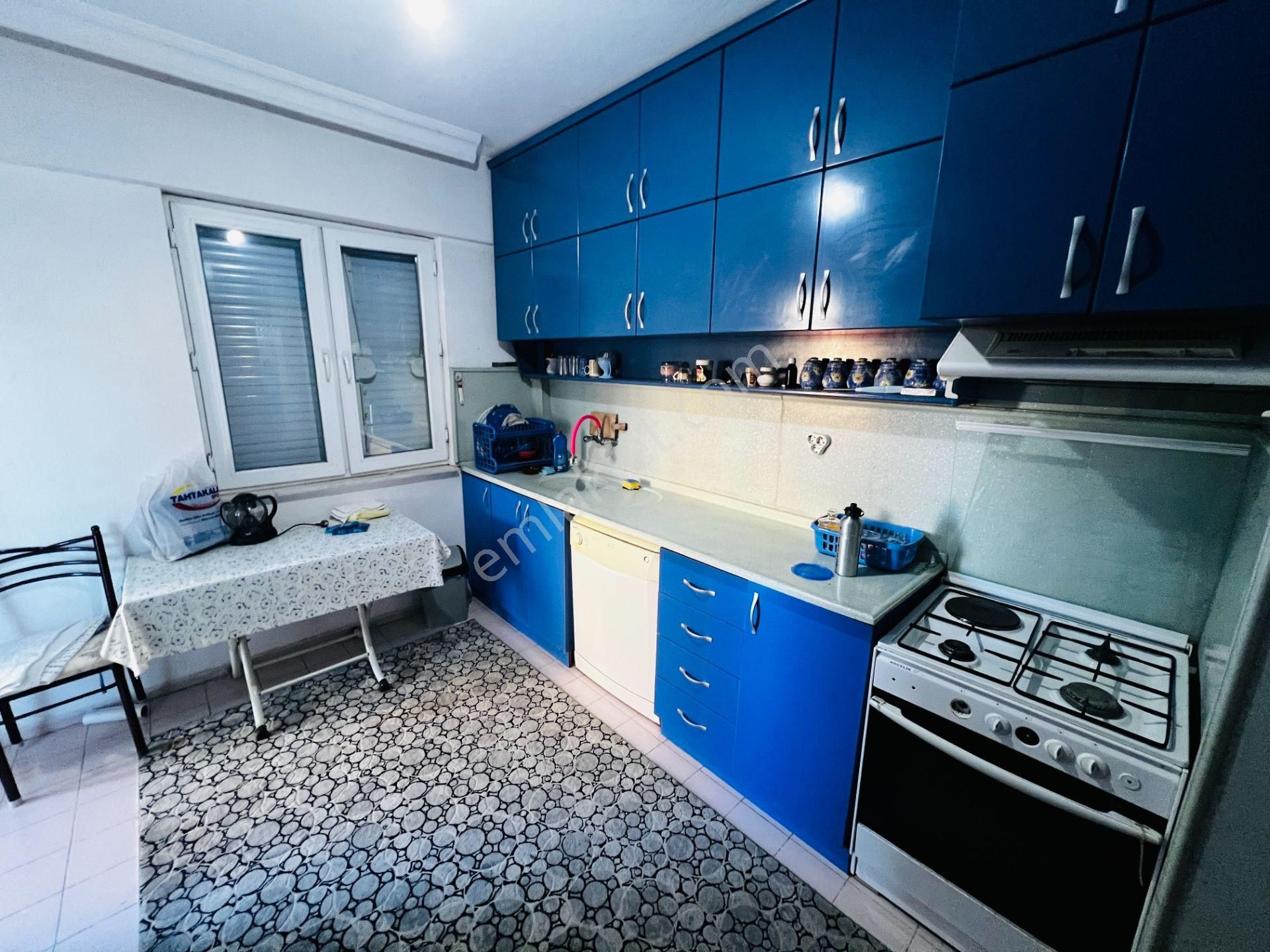 Cadde Üstü Çok Geniş Fırsat 3+1 Daire - Görsel 12