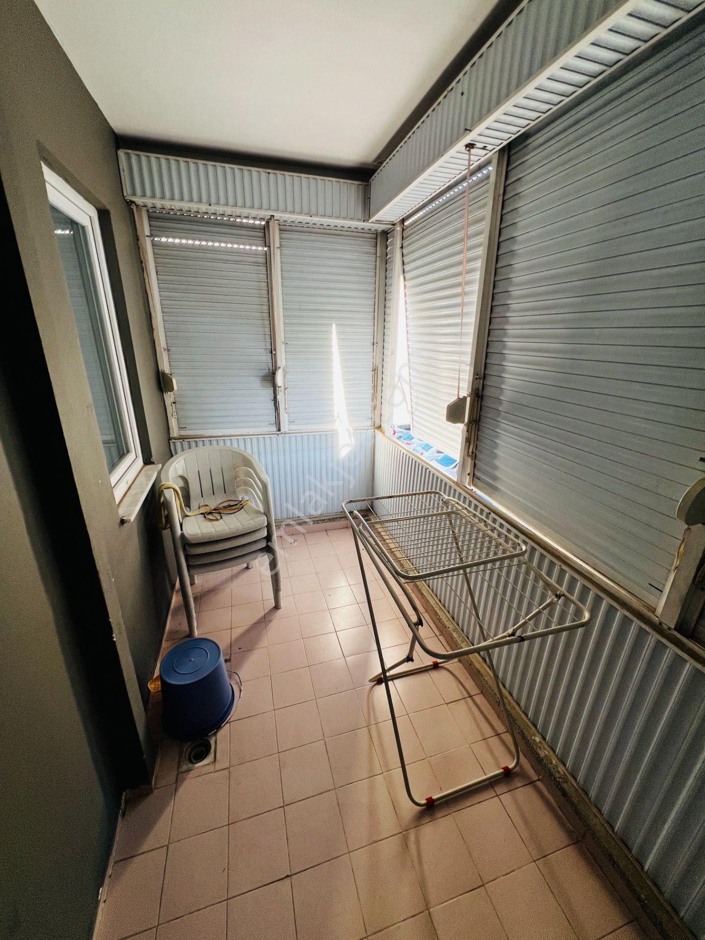 Cadde Üstü Çok Geniş Fırsat 3+1 Daire - Görsel 24