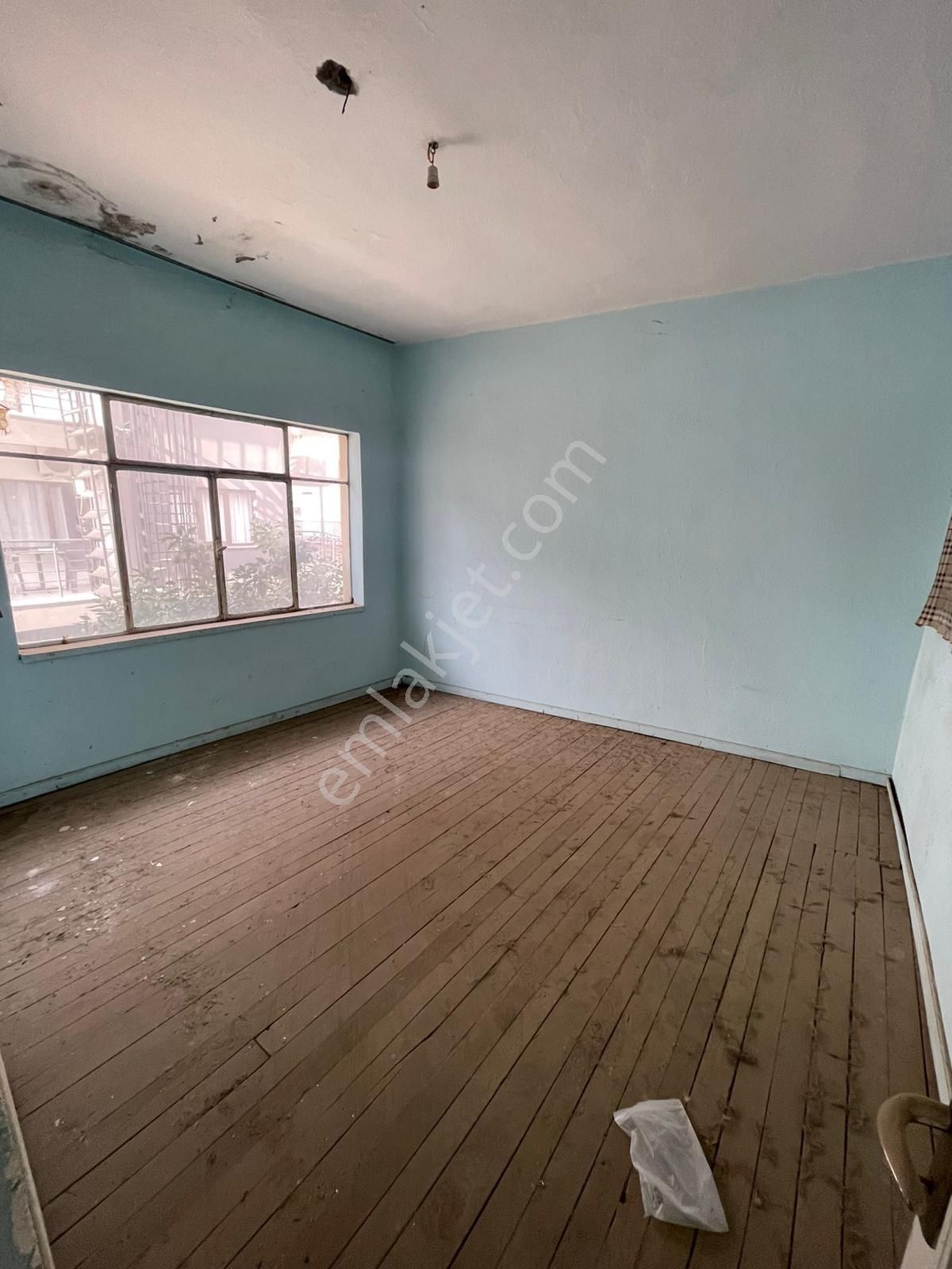 Aydın Nazilli Cumhuriyet Mahallesi'nde Satılık İki Katlı Binanın İkinci Katı - Görsel 8