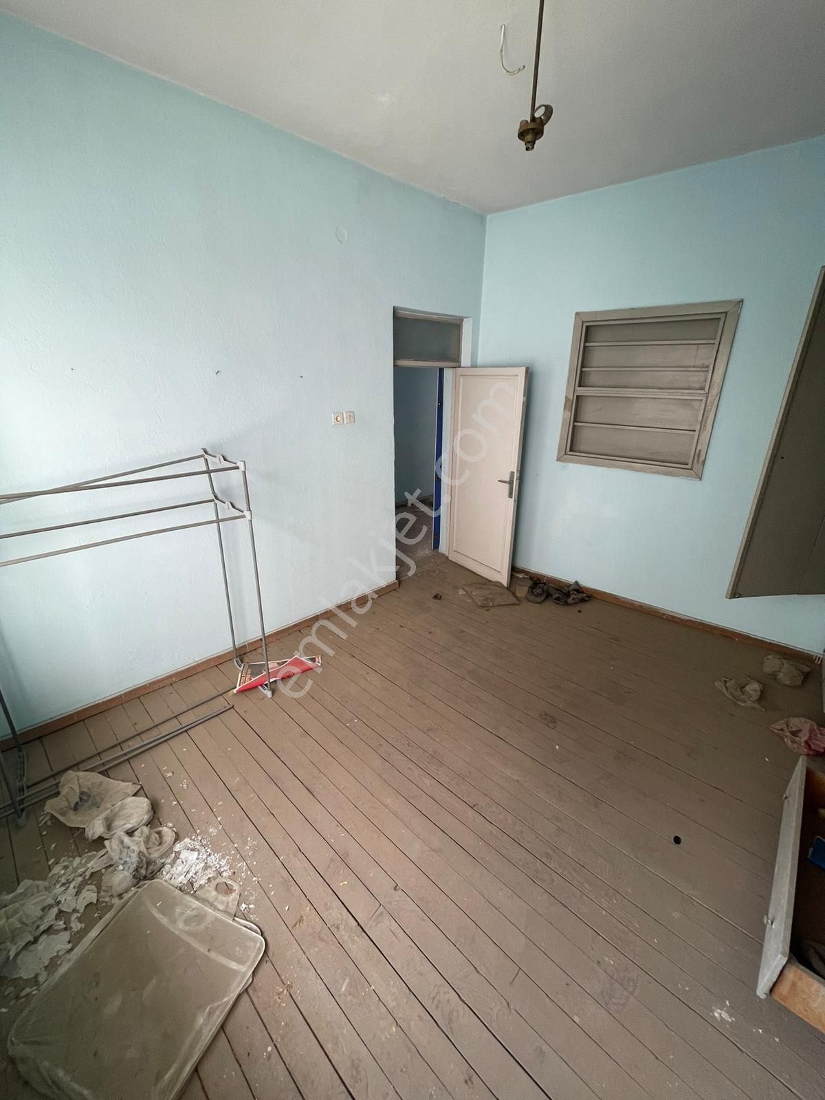 Aydın Nazilli Cumhuriyet Mahallesi'nde Satılık İki Katlı Binanın İkinci Katı - Görsel 2