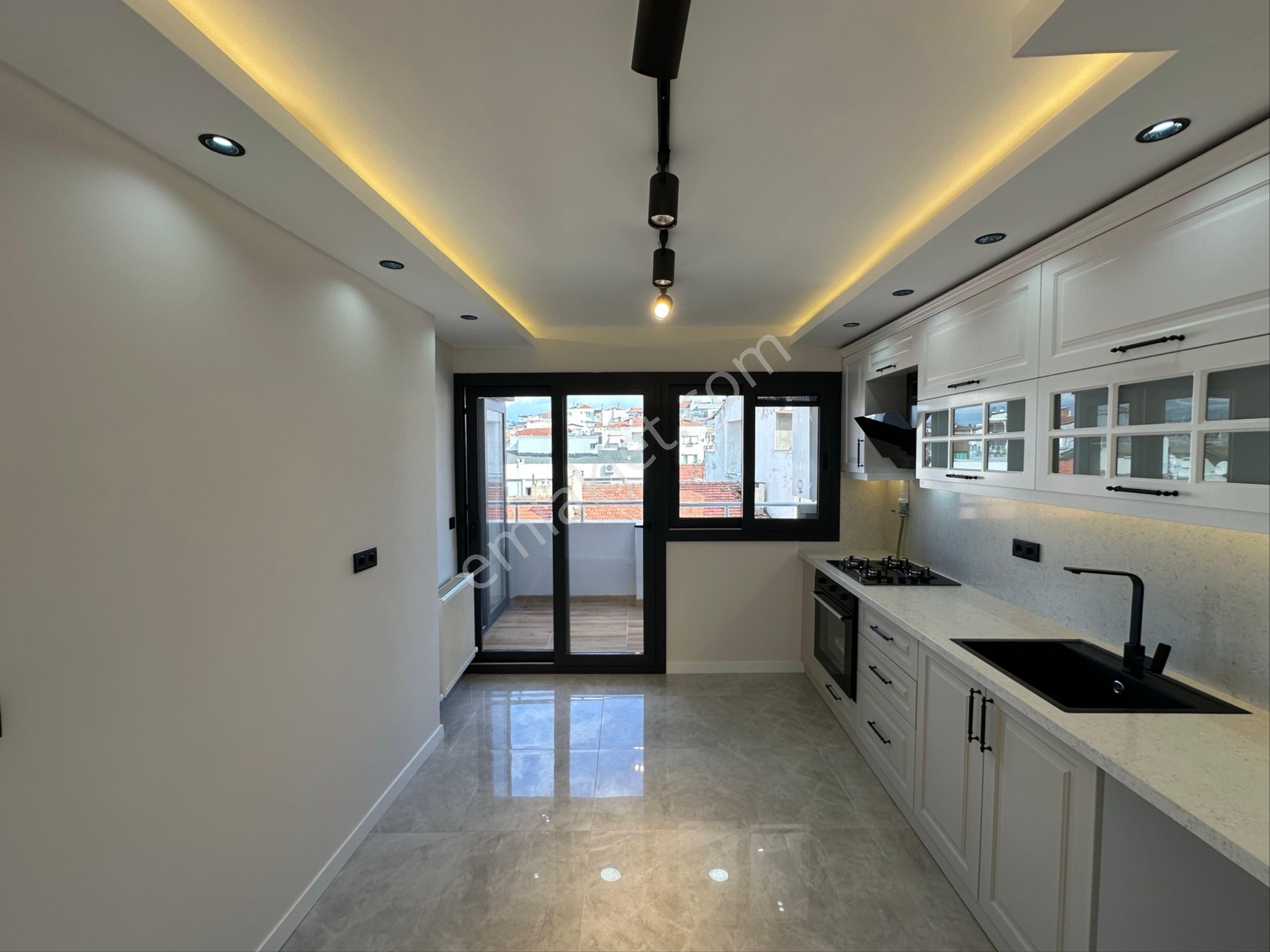 Msg'den Vali Vecdi Gönül Karşısı Deniz Manzaralı 3+1 Geniş Daire - Görsel 41