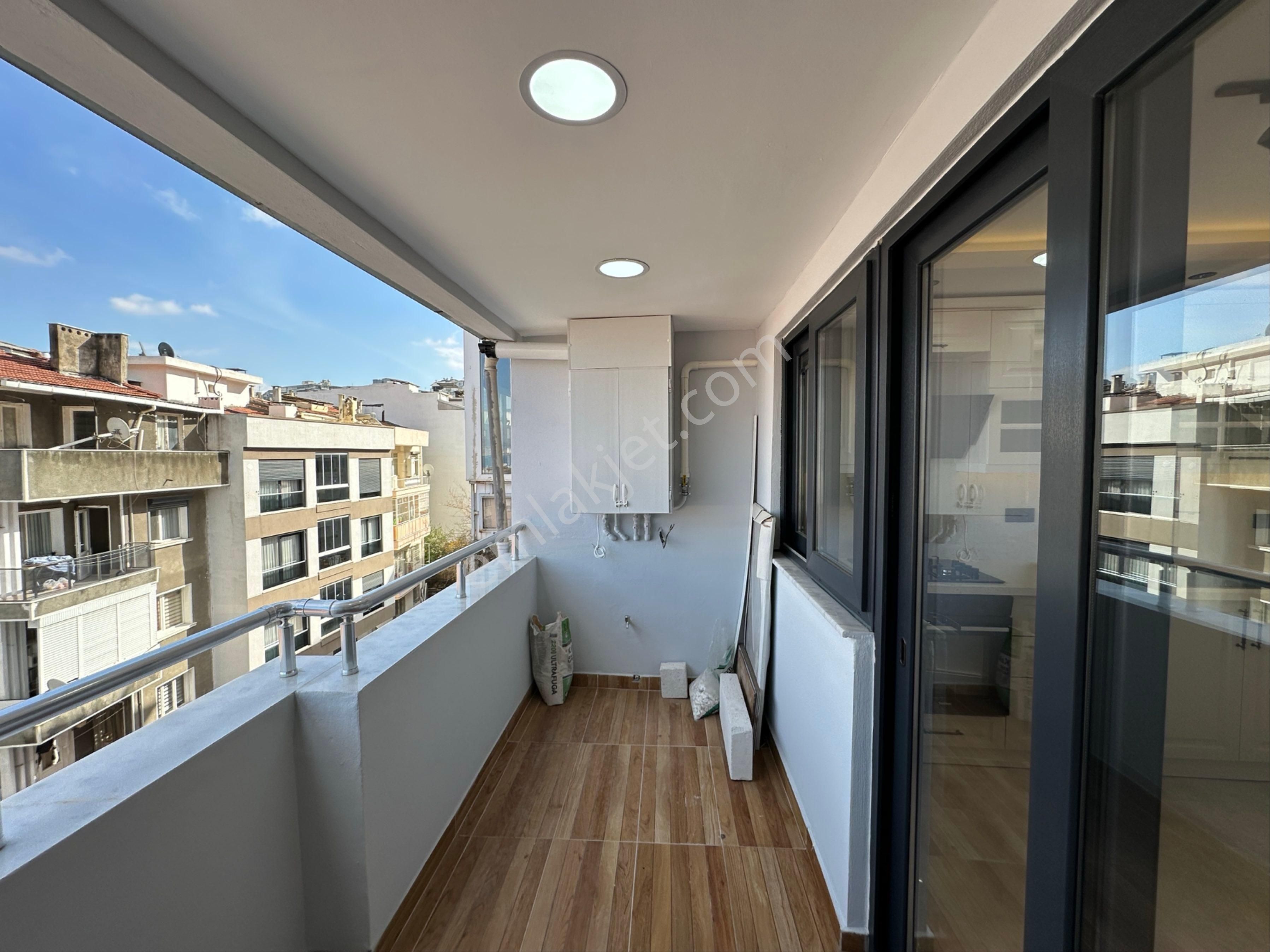 Msg'den Vali Vecdi Gönül Karşısı Deniz Manzaralı 3+1 Geniş Daire - Görsel 23