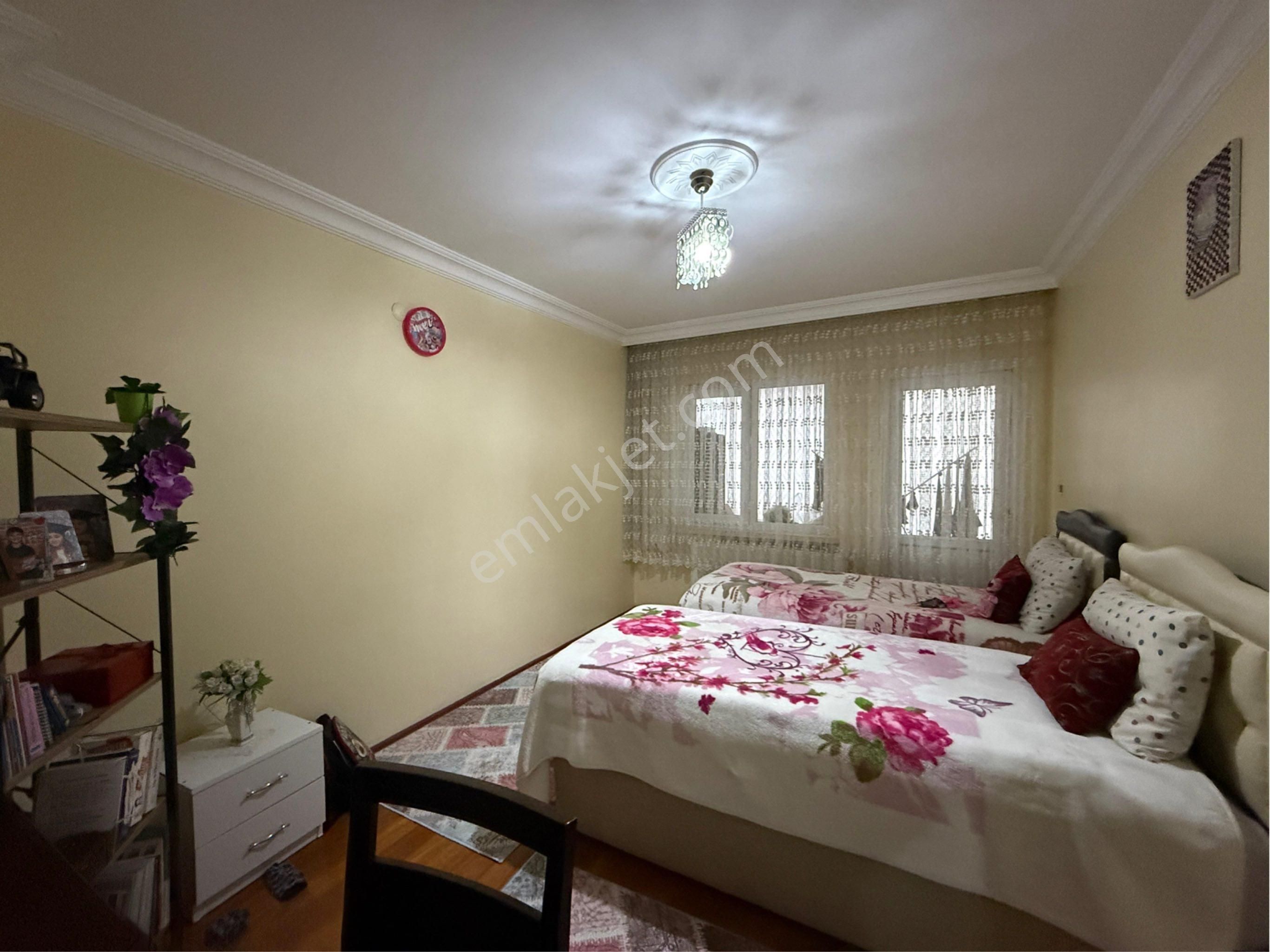 Öz Maşallah Dan Sakin Sokakta Geniş Şık 3+1daire Asansörlü İskanlı - Görsel 17