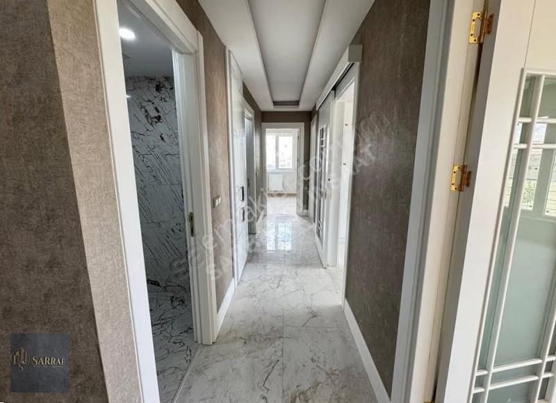 Sarraf Yapıdan Butik Sitede E-5 Dibinde Dekorlu 2+1 Daire - Görsel 9