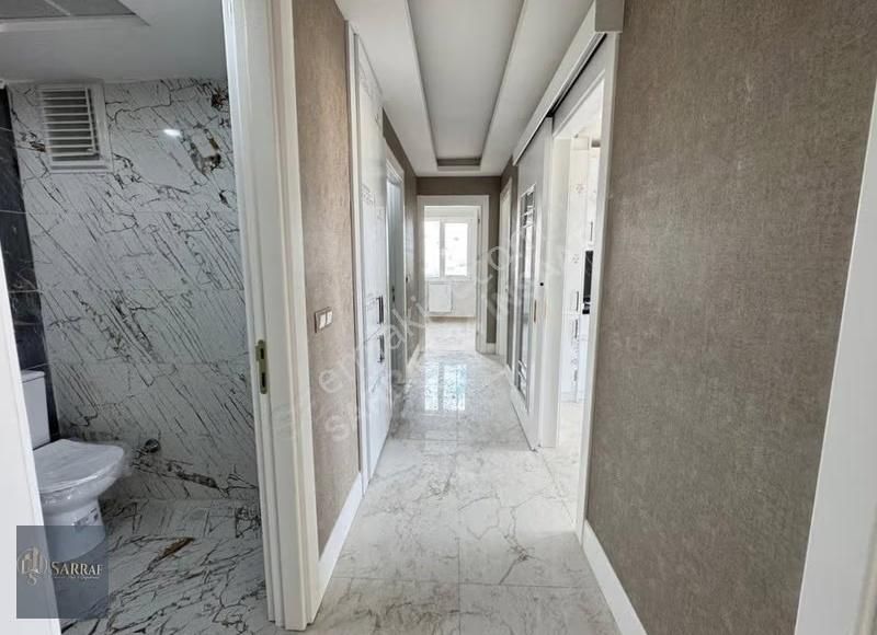 Sarraf Yapıdan Butik Sitede E-5 Dibinde Dekorlu 2+1 Daire - Görsel 24