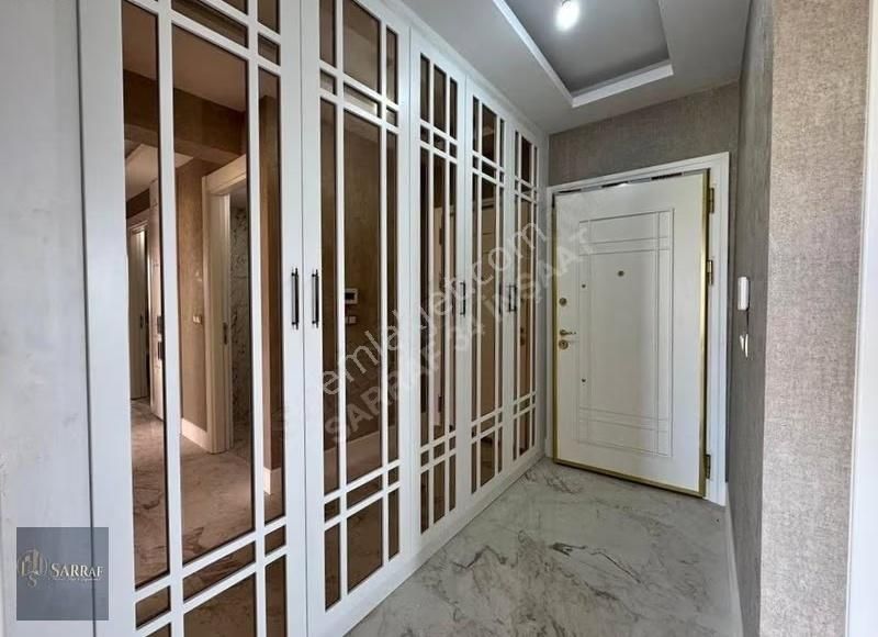 Sarraf Yapıdan Butik Sitede E-5 Dibinde Dekorlu 2+1 Daire - Görsel 6