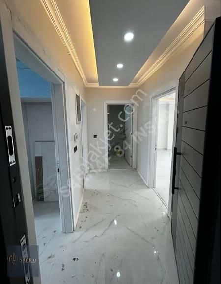 Sarraf Yapıdan Metrobüse Yakın Dekorlu Arakat 2+1 Daire - Görsel 3