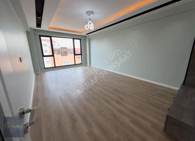 Sarraf Yapı'dan Yakuplu Mahallesinde Balkonlu Geniş 2+1 Arakat - Görsel 9