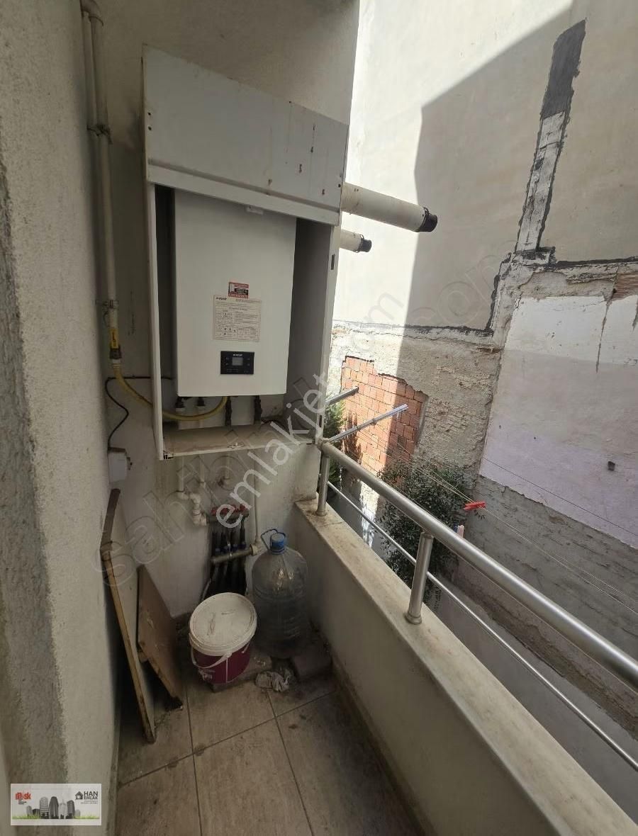 Barbaros Atatürk Cd. Yakınında Kiralık 1+1 Daire Han Emlak'tan - Görsel 2